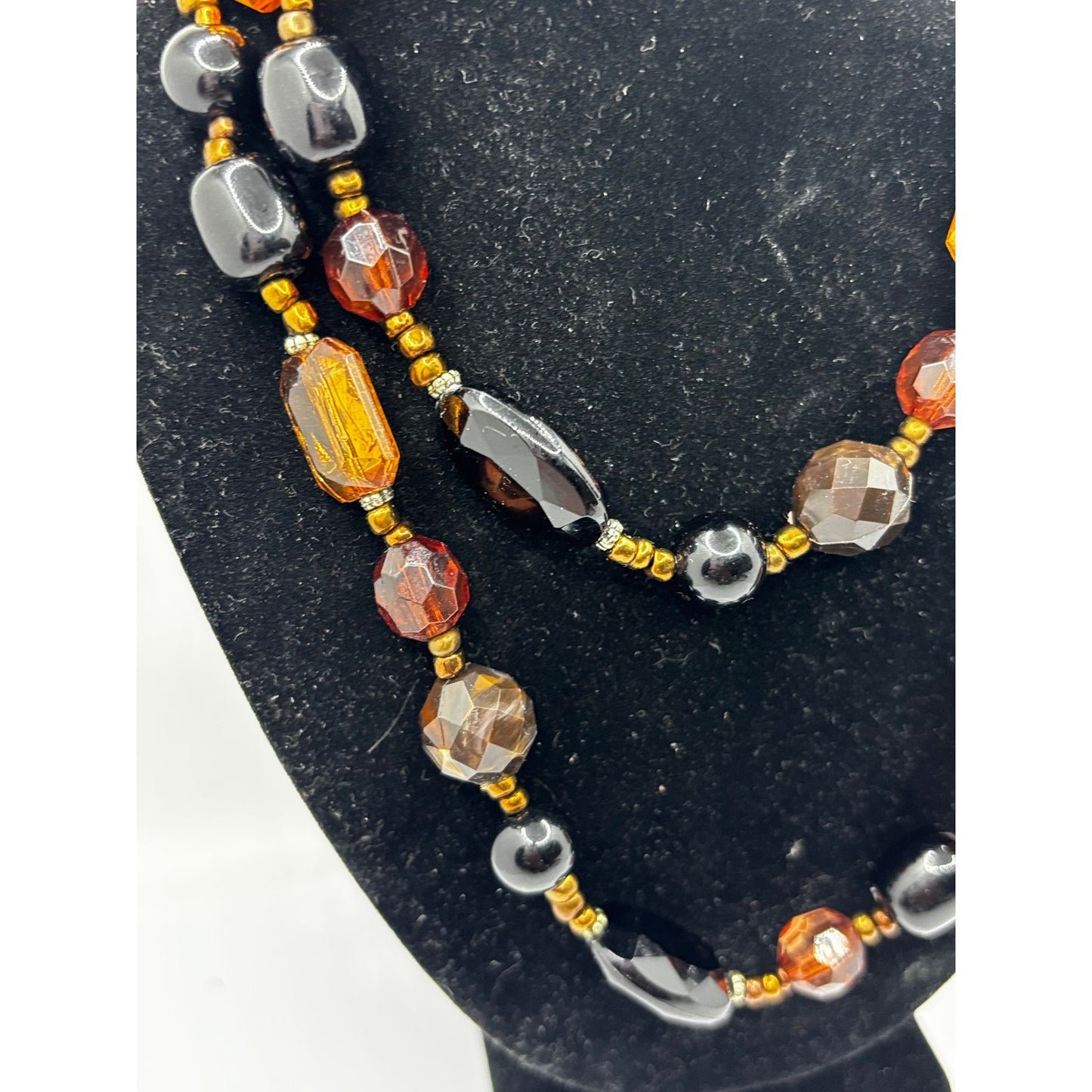 LIZ CLAIBORNE Women’s Faux Amber & Brown Stones Necklace 36”